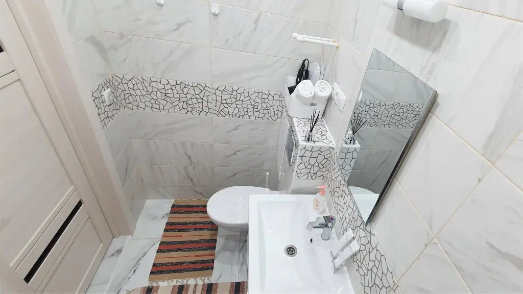 Тюмень: Добрый дом на улице 50 Лет Октября 57В
