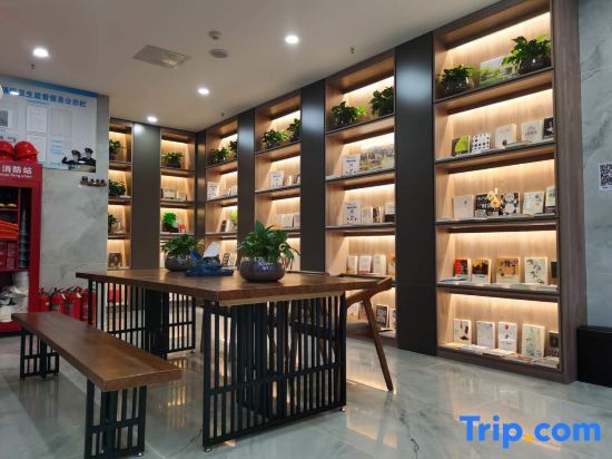 Корла: Korla Jianuo Imprint Hotel (Huijia Times Square)