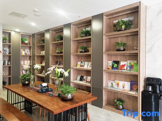 Корла: Korla Jianuo Imprint Hotel (Huijia Times Square)