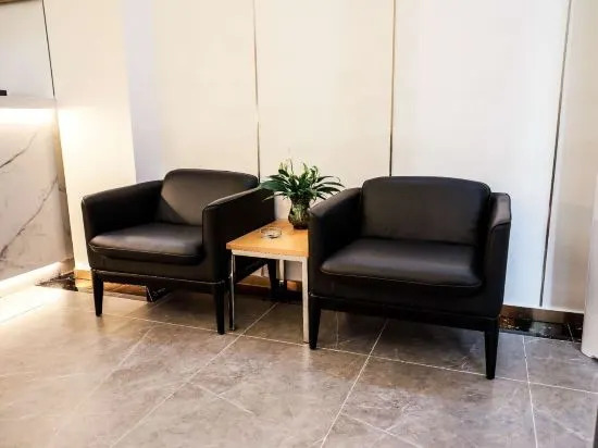 Гуанчжоу: Light Courtyard Apartment (Guangzhou International Textile City Sun Yat-sen University Branch)