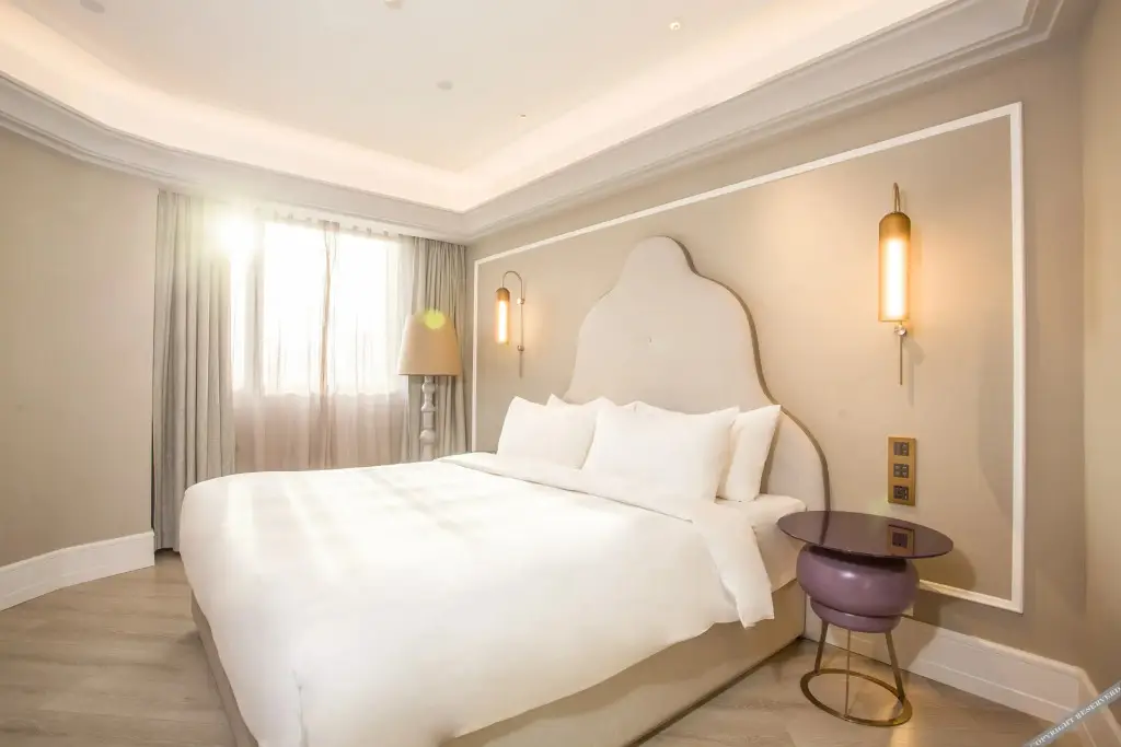 Нанкин: Mercure Nanjing Xuanwu Lake Station (Opening December 2020)