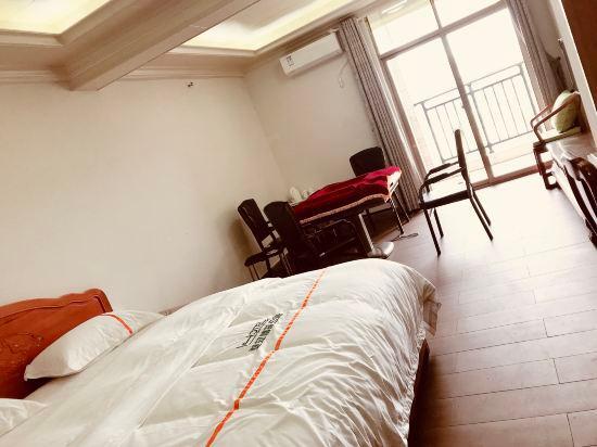 Дунгуань: Shuangzhi Apartment