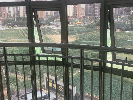 Дунгуань: Shuangzhi Apartment