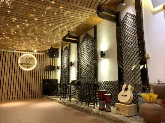 Жангжоу: Nanjing Tulou Su Yeshanju Homestay