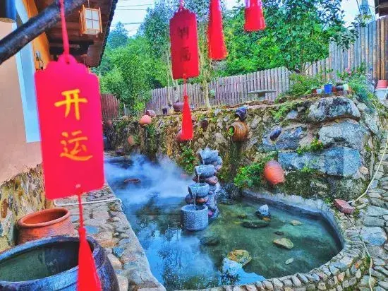Жангжоу: Nanjing Tulou Su Yeshanju Homestay