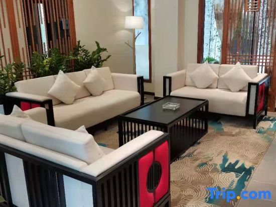 Лючжоу: Liuzhou Panlong Yueyin Hotel