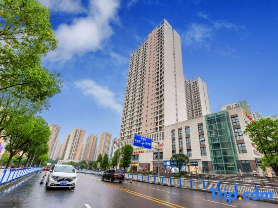 Chongqing Xinhe Express Hotel (Lianhua Light Rail Station) — фото 1