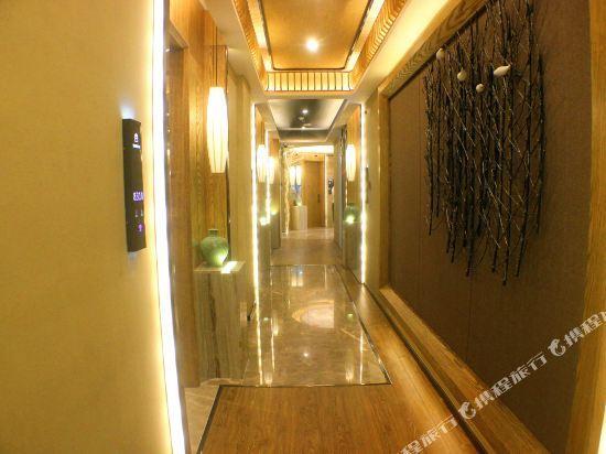 F1 Hotel Irene (Shanghai Daning International) — фото 1
