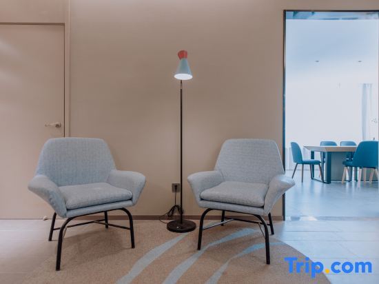 Шанхай: Home Inns · NEO (Shanghai Chongming Bayi Pedestrian Street Hotel)
