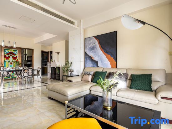 Санья: Sanya Banshan No.1 Seaview Bungalow Villa (Dadonghai Yacht Marina)