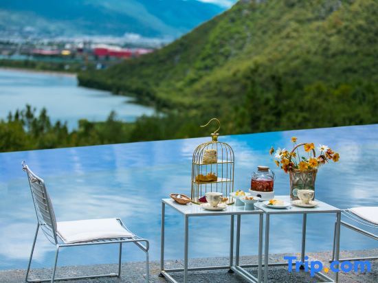 Лицзян: Lijiang Shanhai Villa Resort Hotel