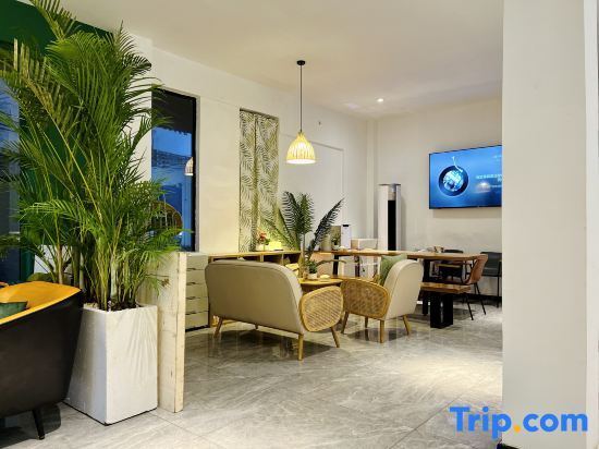 Санья: Sanya My Suite Wheat Ear Internet Celebrity Sea View Surfing Resort Design Hotel