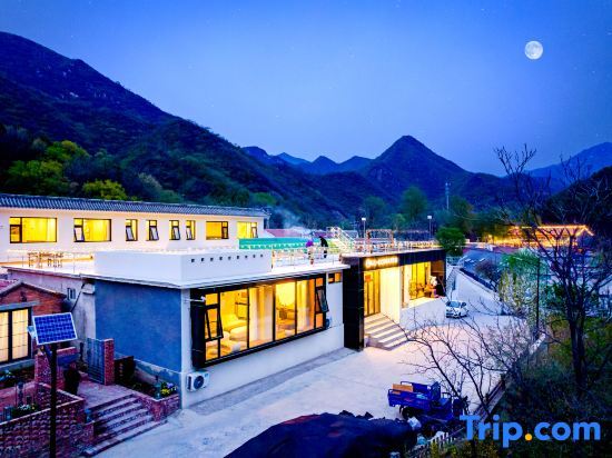 Not late Great Wall Landscape Private Soup Homestay — фото 1