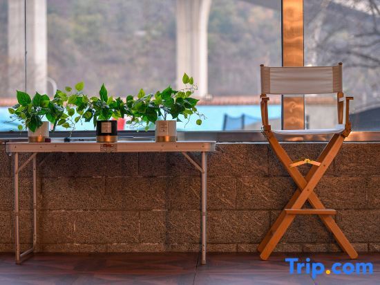 Пекин: Hillside Lodge·Foot of the Mountain (Huaibei  Resort)