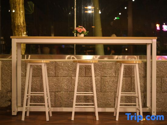 Пекин: Hillside Lodge·Foot of the Mountain (Huaibei  Resort)