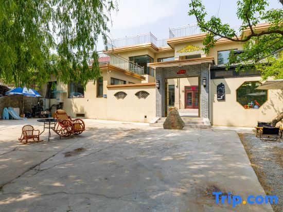 Пекин: Yizhu Yishe Yelushe Family Family Holiday Homestay (Mutianyu Great Wall)