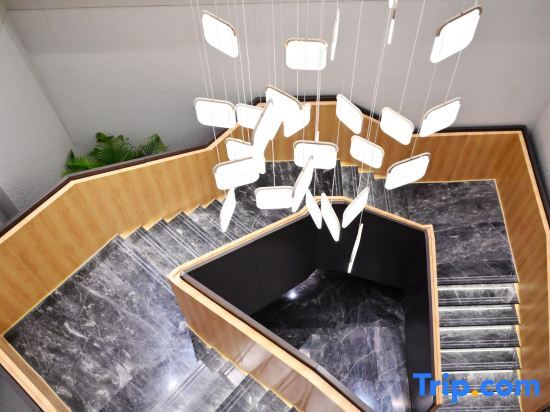 Пекин: Home Inn Business Travel Hotel (Beijing Sanyuanqiao National Exhibition Center)