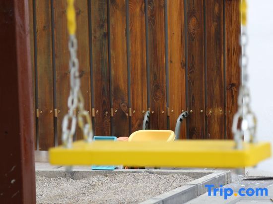 Пекин: Longqingxia Tongluyushe Private Tang Parent-child Homestay