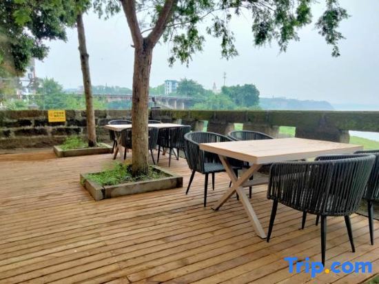 Чунцин: Jiangjin Jiangyinyi Residential Residence