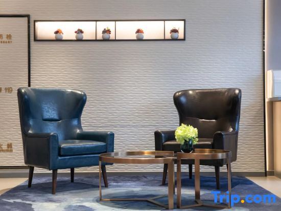 Пекин: Home Inn Business Travel Hotel (Beijing West Railway Station Lianbao Road Branch)