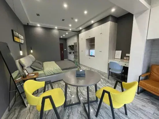 Чжэньцзян: Doushajia Projection Apartment (Dagang Yihua Square Shop)