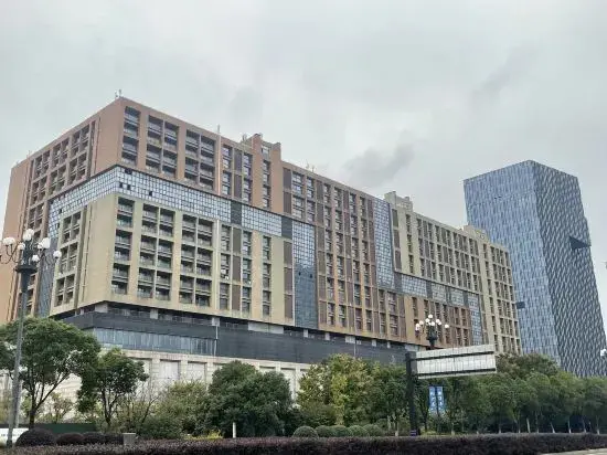 Чжэньцзян: Doushajia Projection Apartment (Dagang Yihua Square Shop)