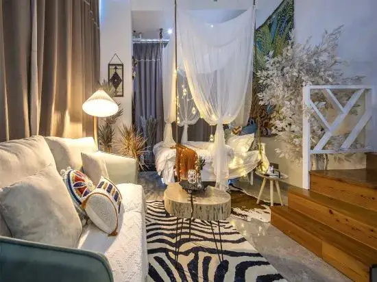 Тайчжоу: Sanshi Youth Art Apartment (Linhai Yintai)