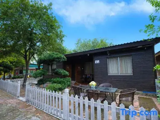 Шэньчжэнь: Habitat Seaside Cabins