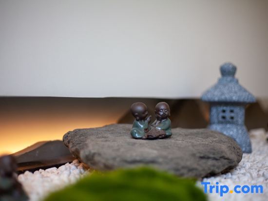Синьчжоу: Baiyun Temple Chanxin U Miye Designer Qishe (Wutai Mountain Scenic Spot Branch)