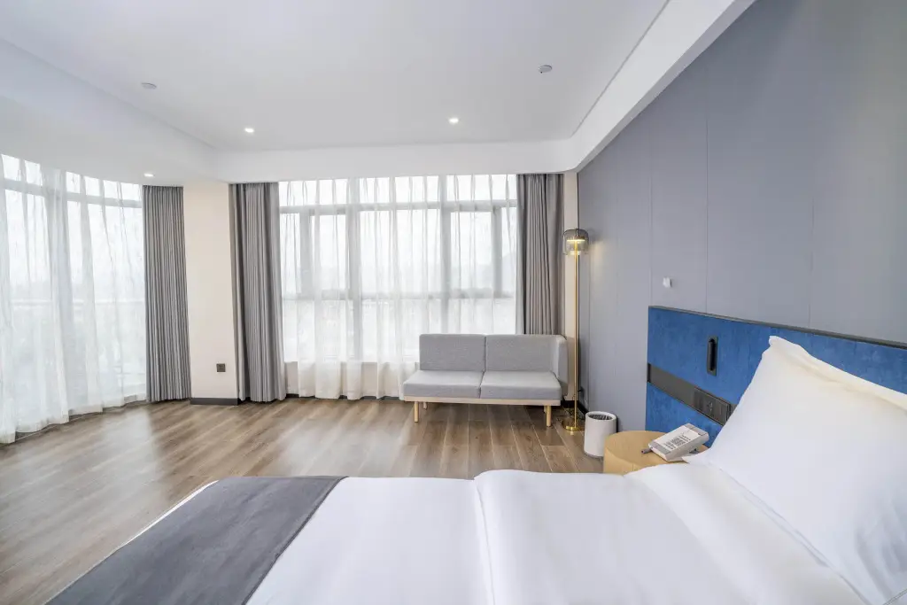Вэньшань: Thank Inn Hotel (Qidu Square, Yanshan)