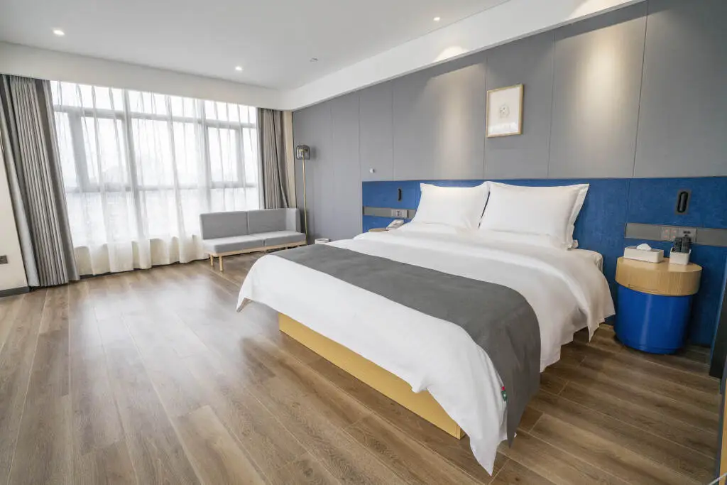 Вэньшань: Thank Inn Hotel (Qidu Square, Yanshan)