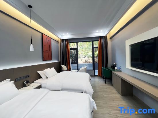 Илун: Wande Yuyuan Hotel