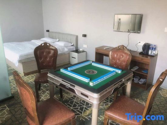Бенгбу: Zhongsheng Business Hotel