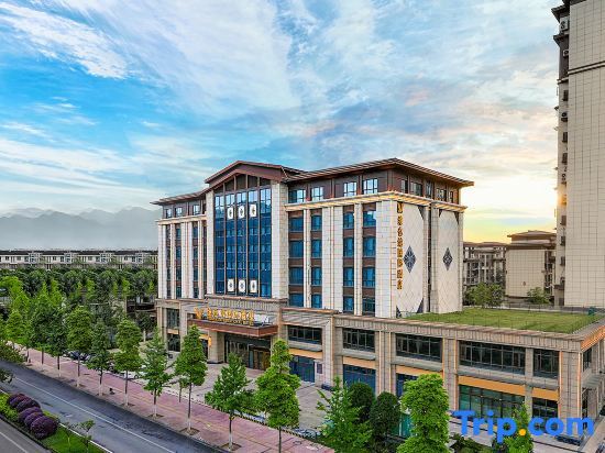 Чэнду: Vienna International 5.0 Hotel Dujiangyan Irrigation Project Branch