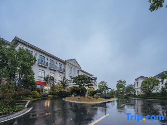 Хучжоу: Banbian Yunju Yunji Holiday Homestay