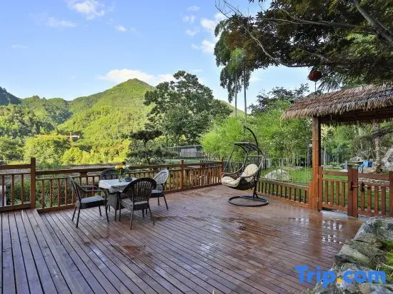 Хучжоу: Yushu Yihuanshan Secret Land Suxi Tang Hot Spring Resort Hotel (Anji Shenxi Canyon Drifting Branch)