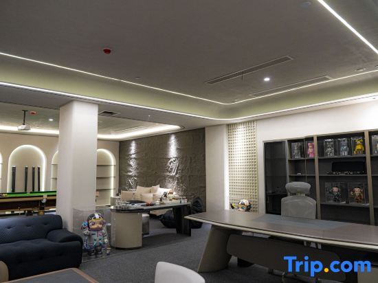 Шанцю: Three Kingdoms E-sports Smart Hotel (Shangqiu Zhecheng Chunshui Road Branch)