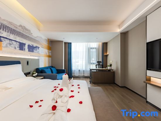 Линьцан: Doubletree Jingan Hotel (Shuangjiang County People's Government Branch)