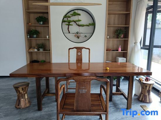 Чанчжоу: Tianmu Wutong House (Liyang Tianmu Lake Landscape Garden Scenic Area Store)
