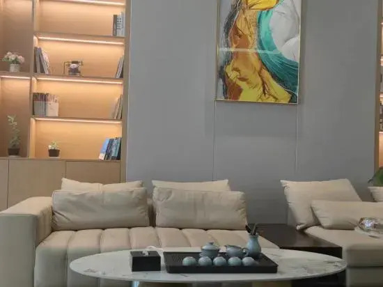 Чэнду: Home Inn Subai Yun Hotel (Chengdu Jintang Huaizhou New Town)