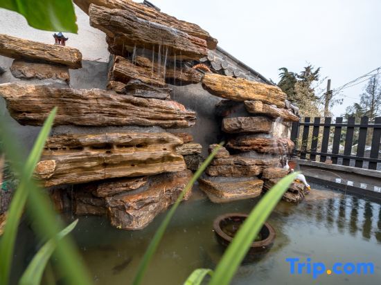 Тайан: Floral Hotel· Taishan Oak Wei Hostel (Hongmen Mountain Entrance ）