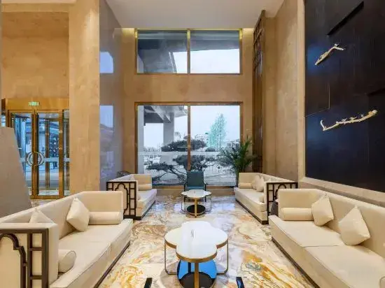 Хеби: Huajing International Hotel (Xixian Ancient City West Gate)