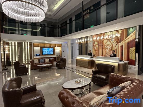 Куньмин: Vienna International Hotel (Kunming Longquan Road Caida Branch)