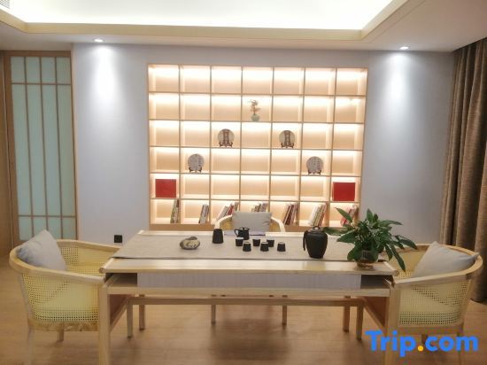 Чэнду: Platinum Celebrity Hotel