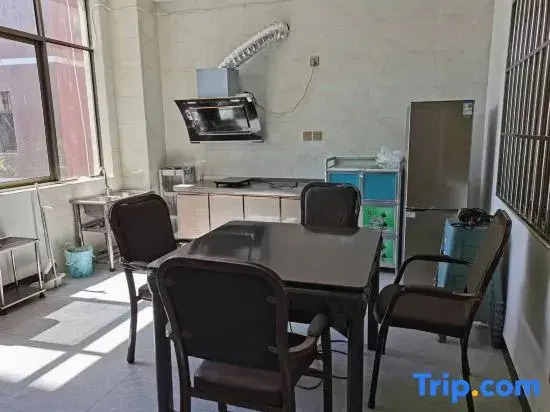 Миян: Maitreya Yuxuan Hot Spring Homestay (Huquan Ecological Park Dongdaemun Branch)