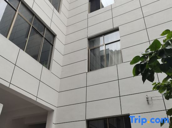 Миян: Maitreya Yuxuan Hot Spring Homestay (Huquan Ecological Park Dongdaemun Branch)
