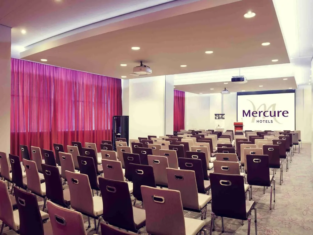 Тюмень: Отель Mercure Тюмень Центр
