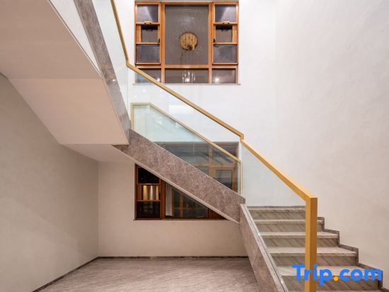 Санья: Perfect Holiday  Holiday Villa (Duty Free City Branch)