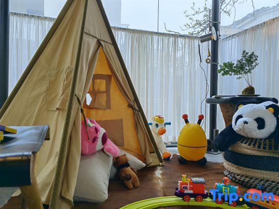 Чичжоу: Jiuhuashan Alley Homestay (Huachengsi Branch)