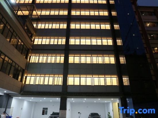 Пуэр: Jingman Boutique Hotel (Minzu Street Branch)